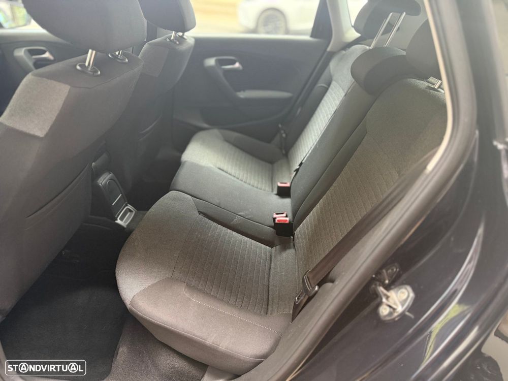 VW Polo 1.6 TDI Confortline BlueMotion - 11