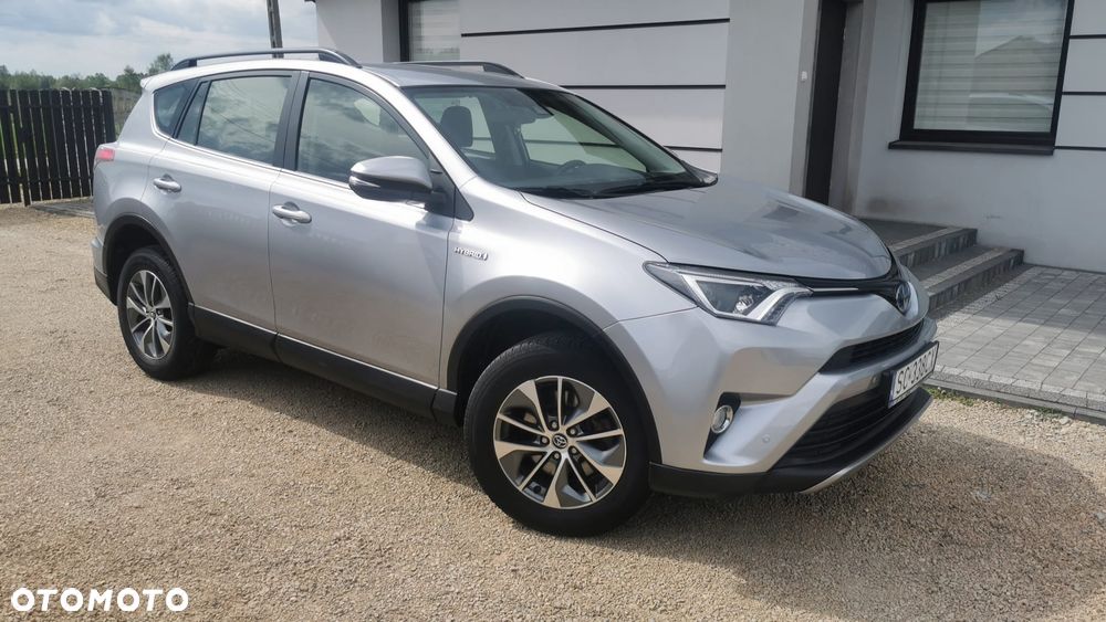 Toyota RAV4 Hybrid Premium 4x2 - 8