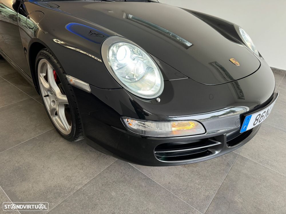 Porsche 911 (997) Carrera S - 4