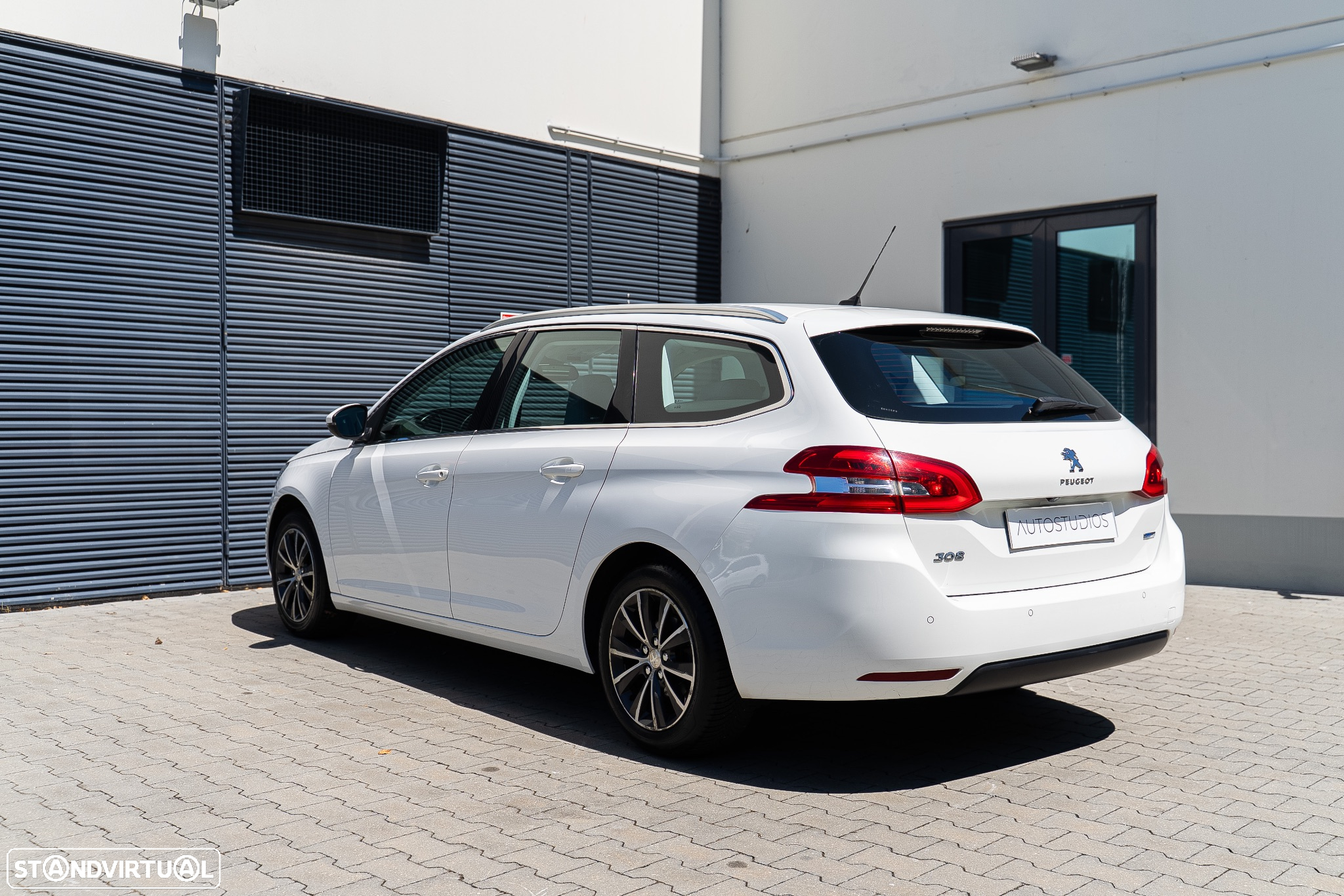 Peugeot 308 SW - 9