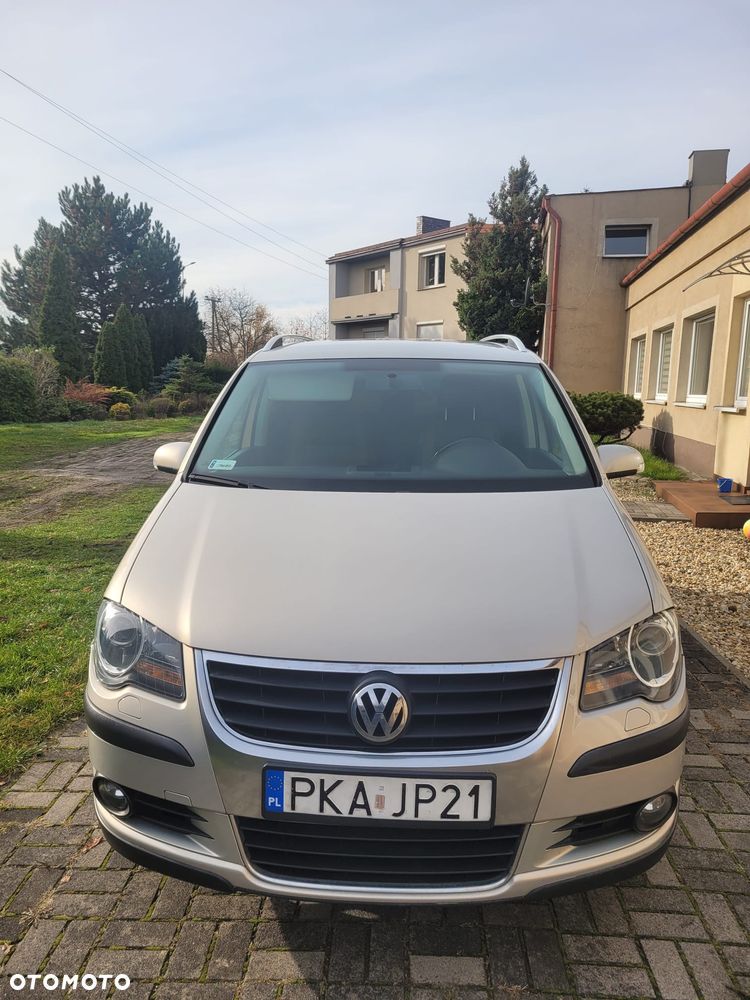 Volkswagen Touran 1.4 TSI DSG Cross - 1