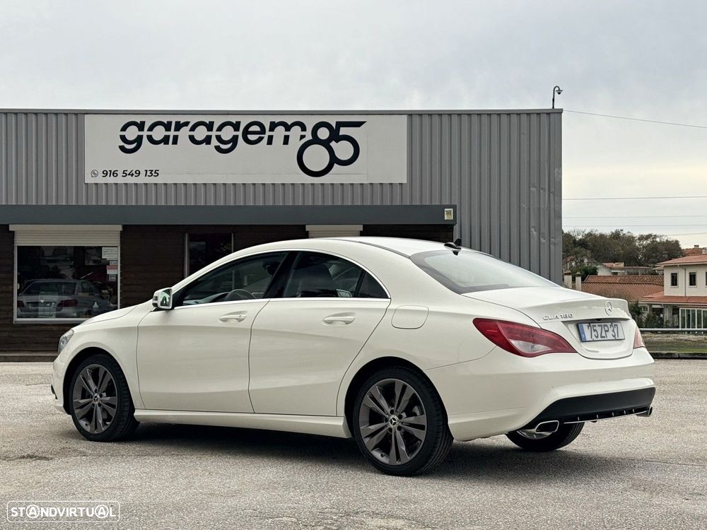 Mercedes-Benz CLA 180 d Urban - 3