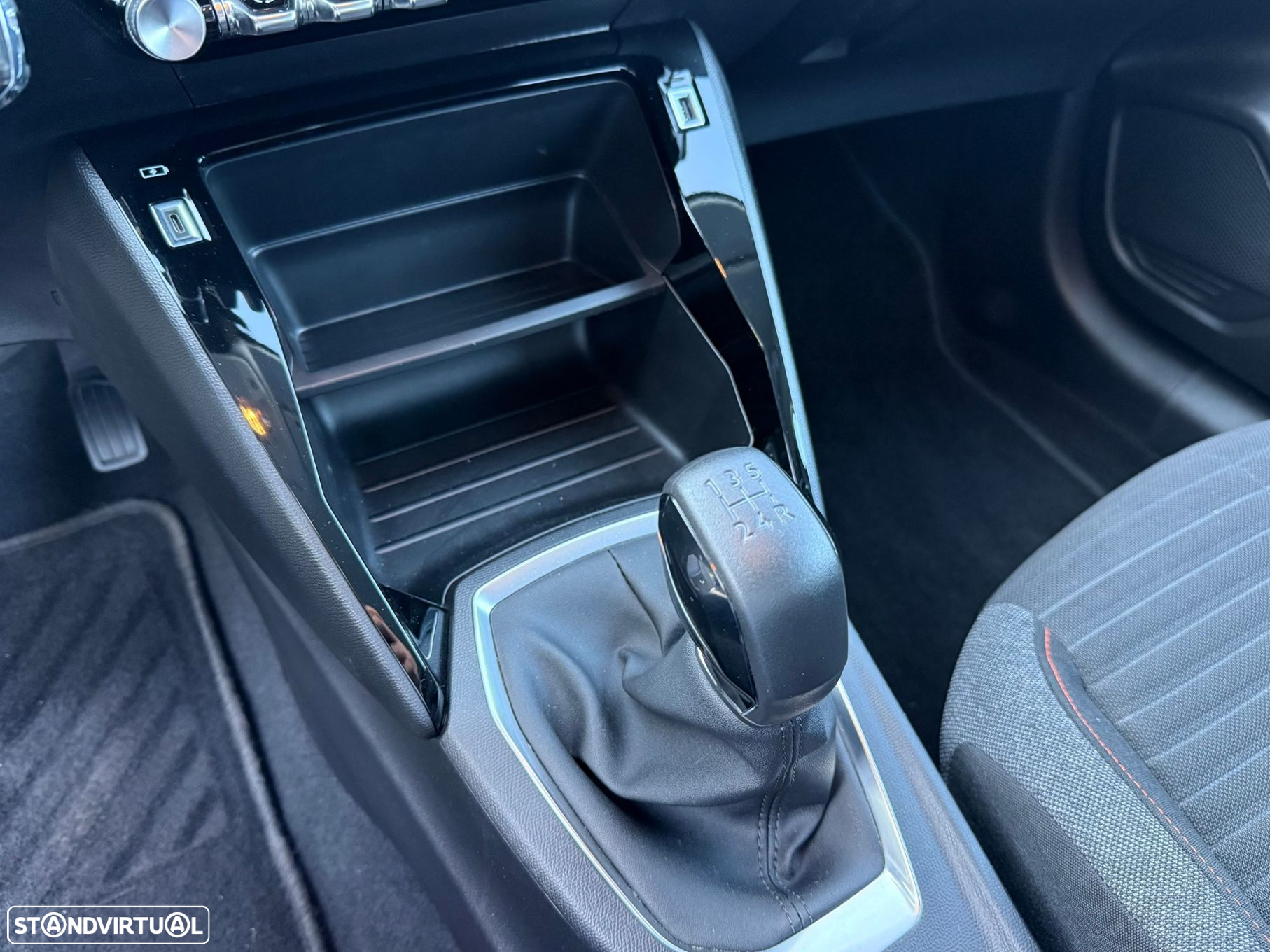 Peugeot 208 1.2 PureTech Active Pack - 15