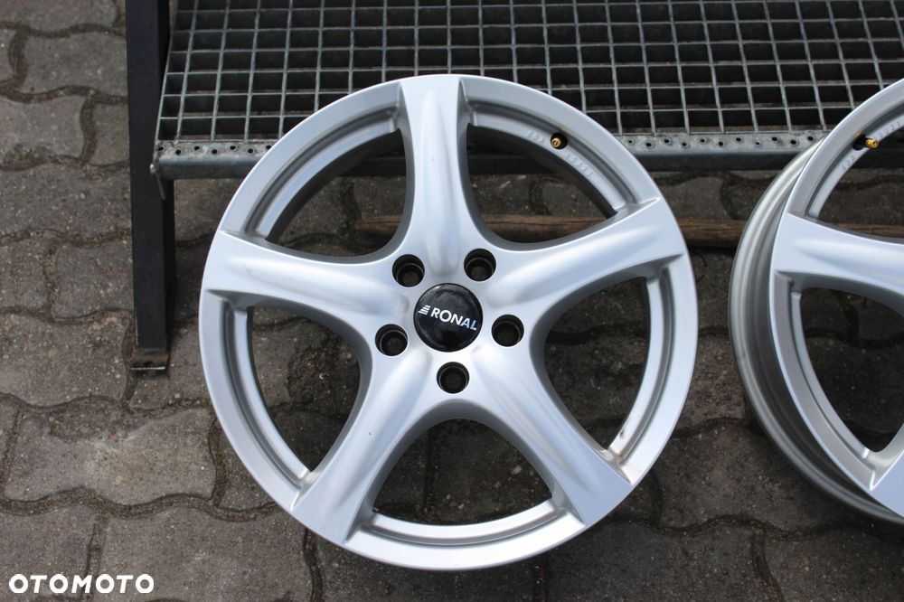 ronal 17cali 5x114,3 et40 hyundai kia renault honda toyota - 1