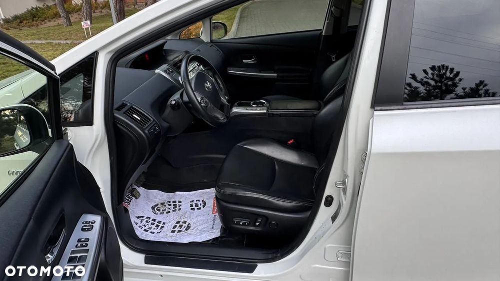 Toyota Prius+ (Hybrid) Executive - 13