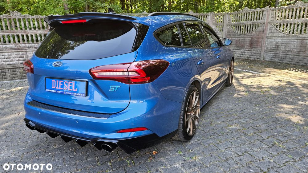 Ford Focus 2.0 EcoBlue S&S ST - 17