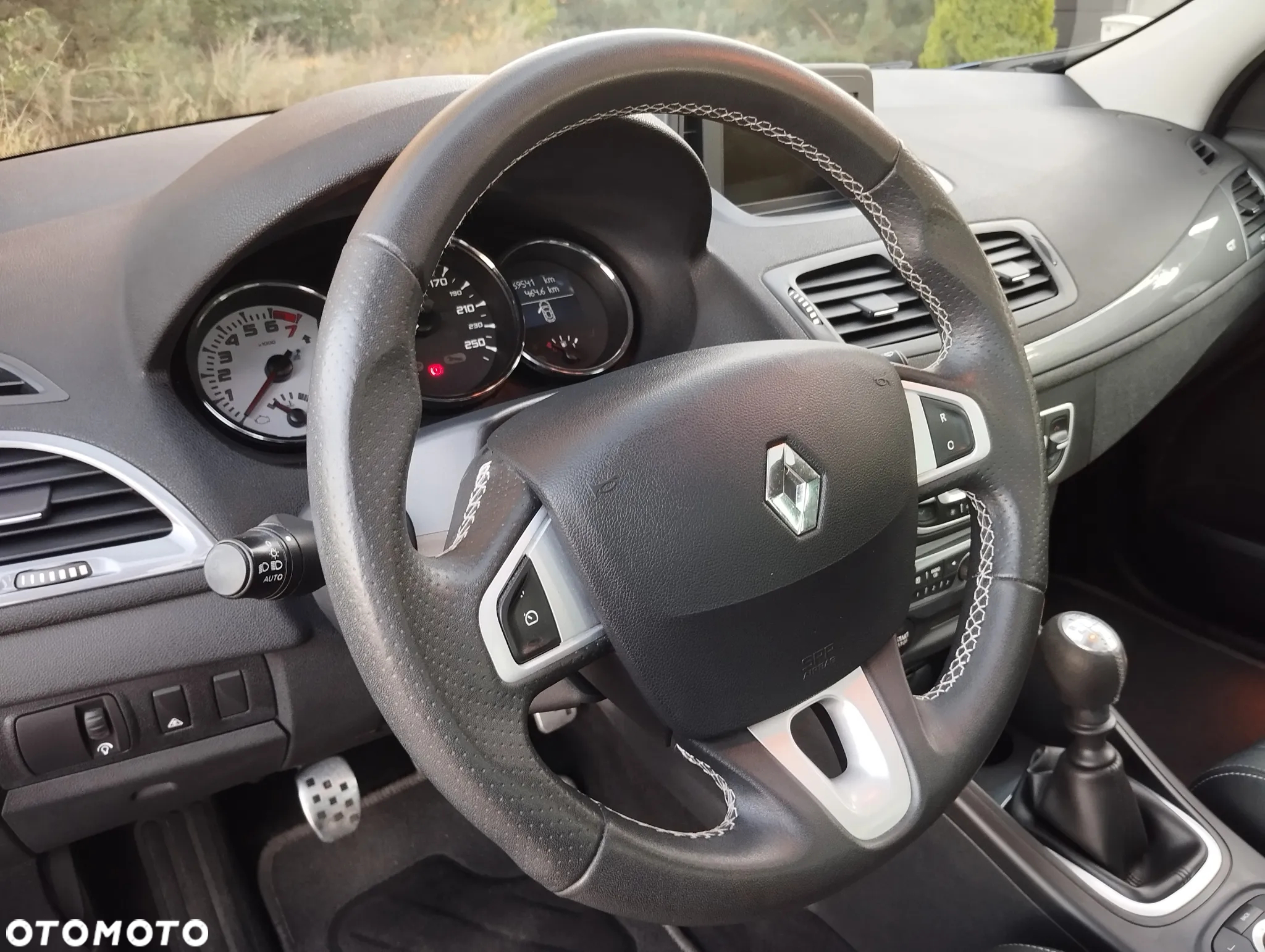 Renault Megane TCe 180 GT - 34