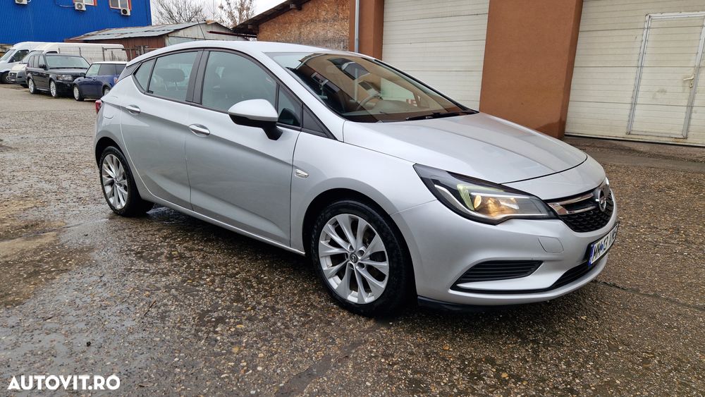 Opel Astra 1.6 CDTI ECOTEC Start/Stop Enjoy - 2
