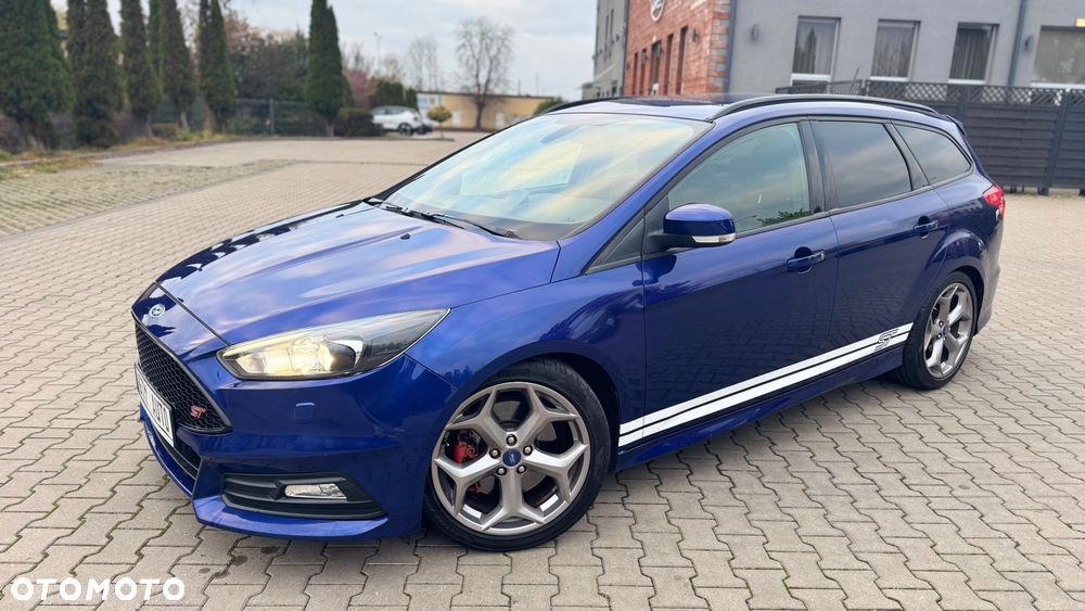 Ford Focus 2.0 EcoBoost ST mit Leder-Exclusiv-Paket - 5