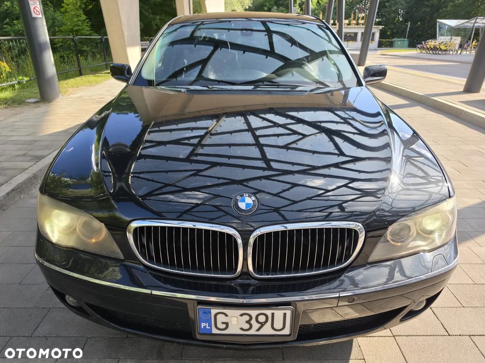 BMW Seria 7 750i - 3