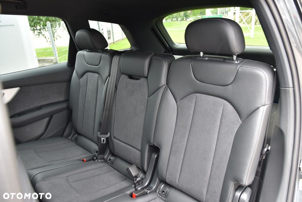 Audi Q7 - 12