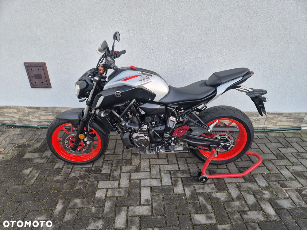 Yamaha MT - 1