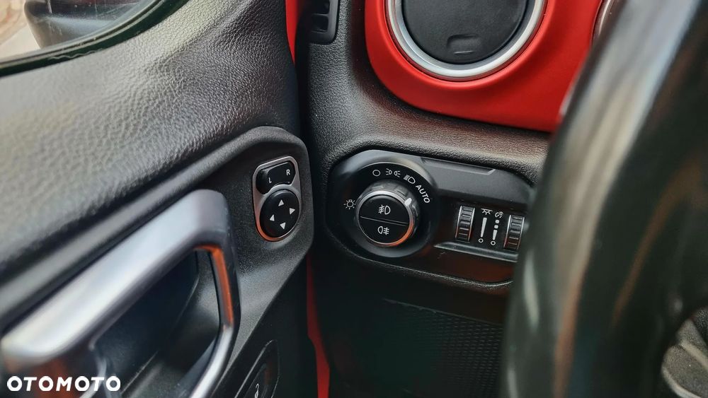 Jeep Wrangler Unlimited GME 2.0 Turbo Rubicon - 23