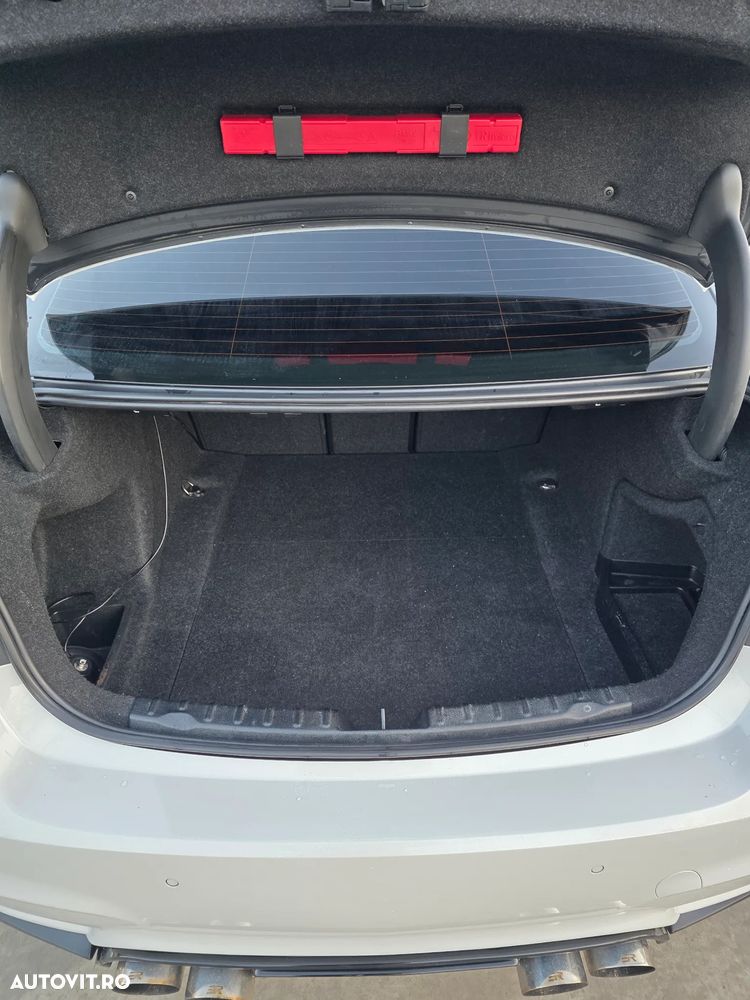 BMW Seria 3 320d - 30