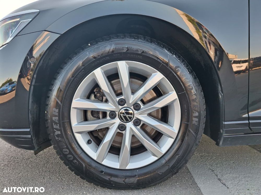 Volkswagen Passat - 28