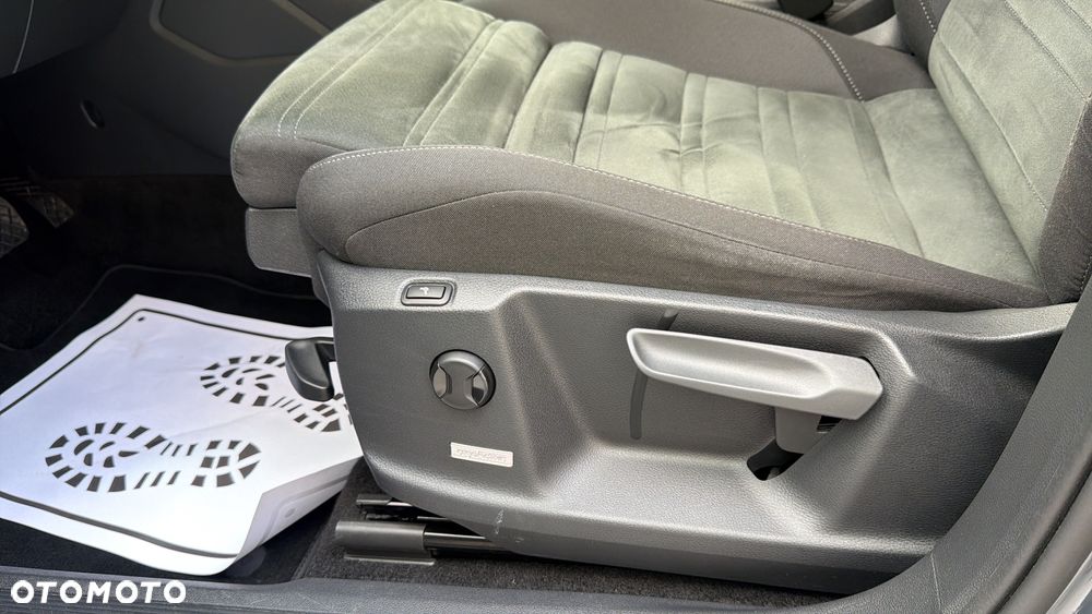 Volkswagen Touran 1.5 TSI ACT OPF DSG Trendline - 19