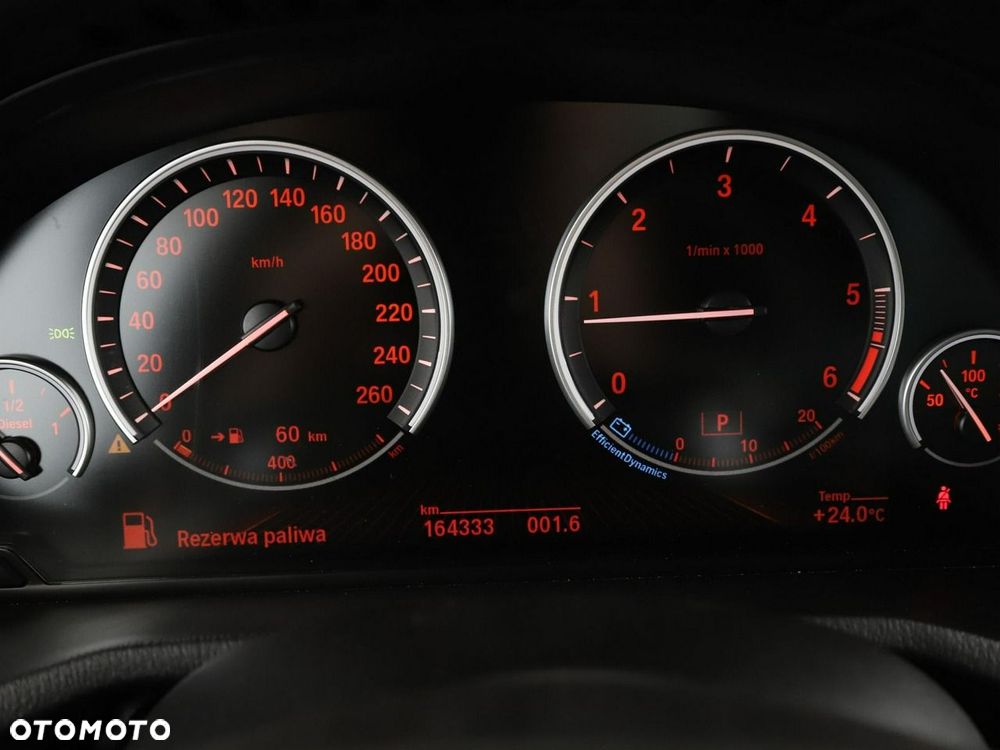 BMW X3 xDrive20d - 23