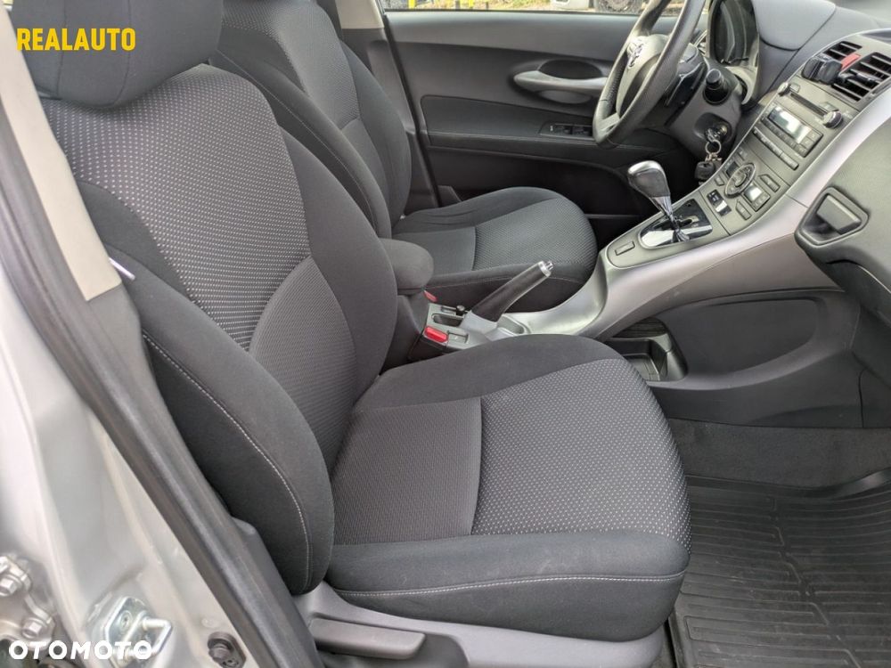 Toyota Auris - 18