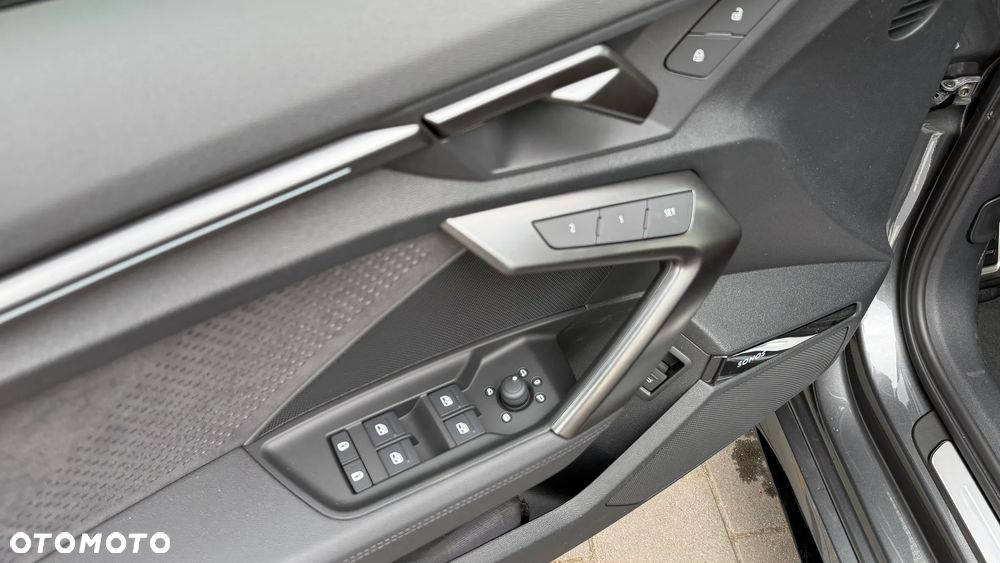 Audi RS3 Sportback - 15