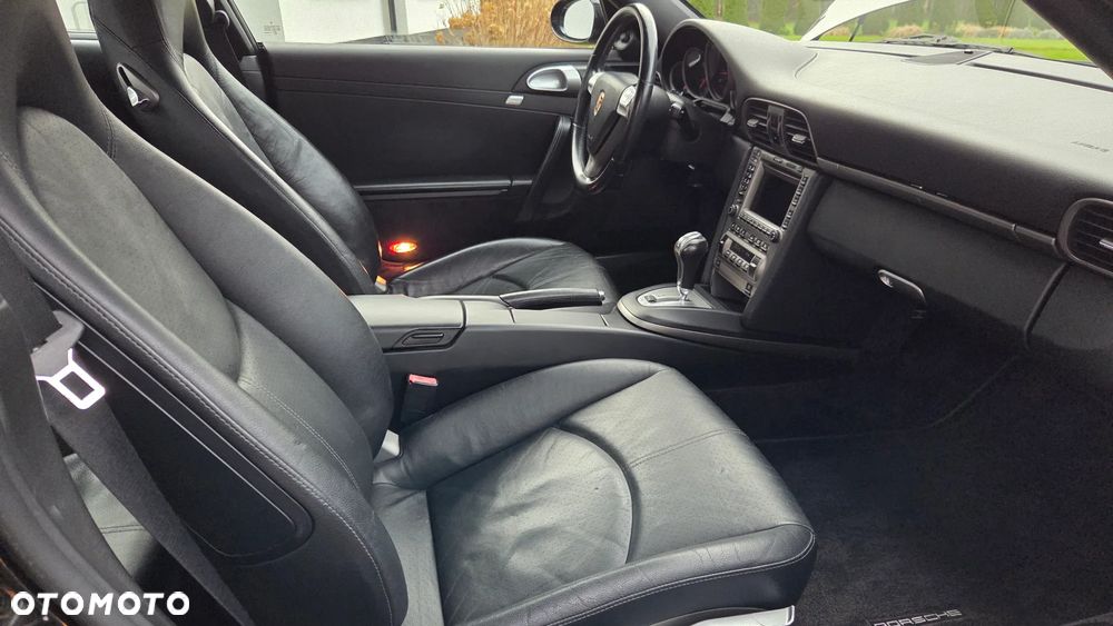 Porsche 911 Carrera Tiptronic S - 8