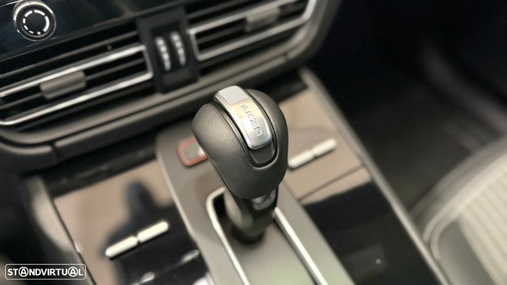 Porsche Macan T PDK - 38