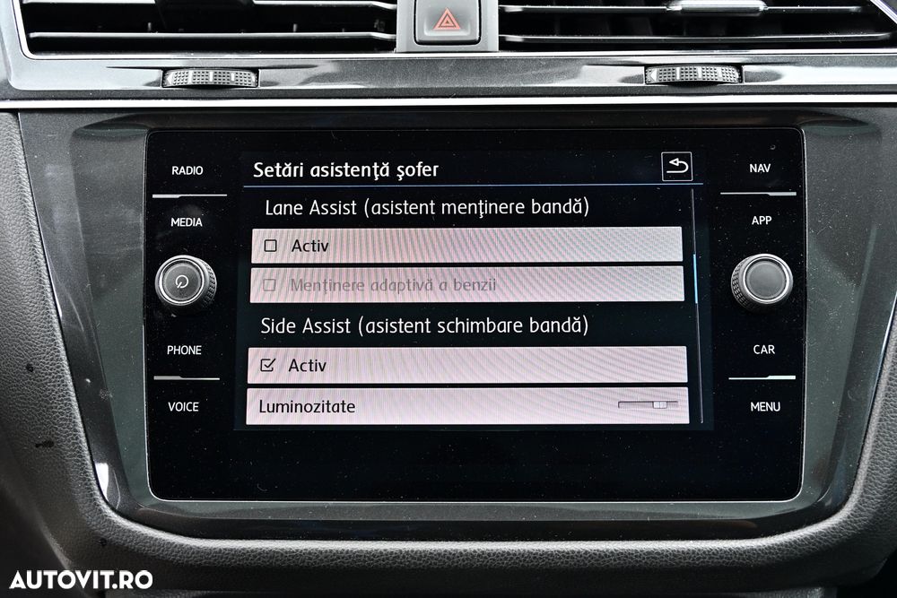 Volkswagen Tiguan 2.0 TDI SCR DSG 4Motion Elegance - 24