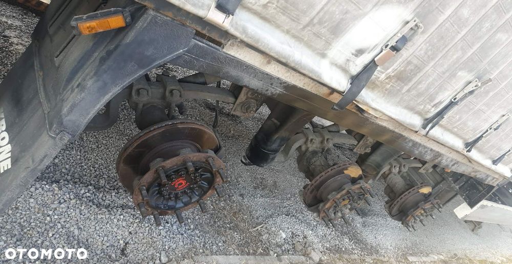 Osie Gigant naczepa Krone - 2