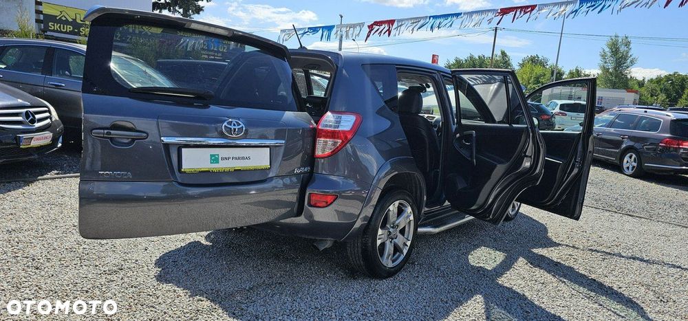Toyota RAV4 - 30