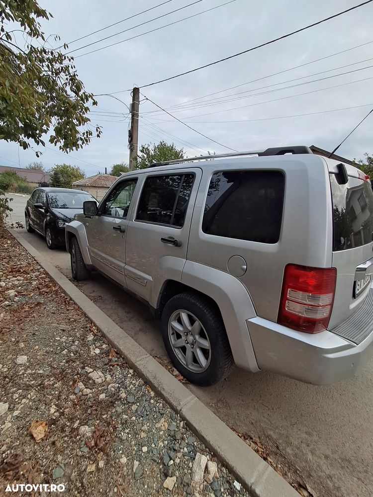 Jeep Cherokee - 5