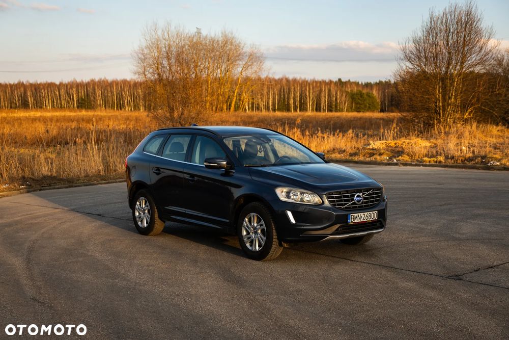 Volvo XC 60 D4 Drive-E Momentum - 1