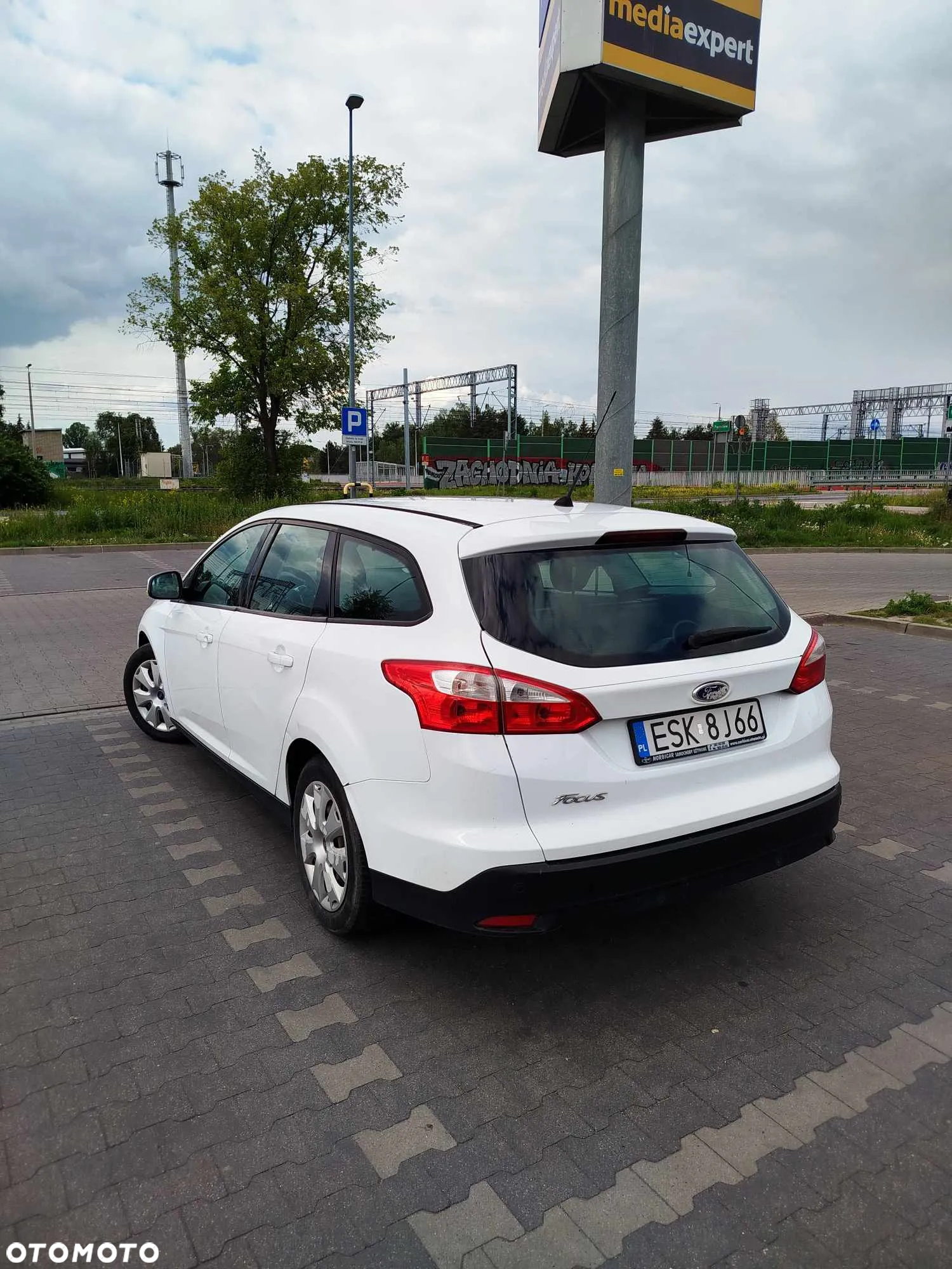 Ford Focus 1.6 TDCi Ambiente - 8