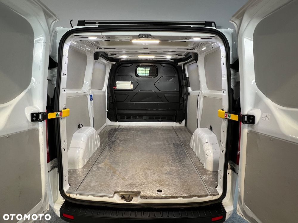 Ford Transit Custom - 13