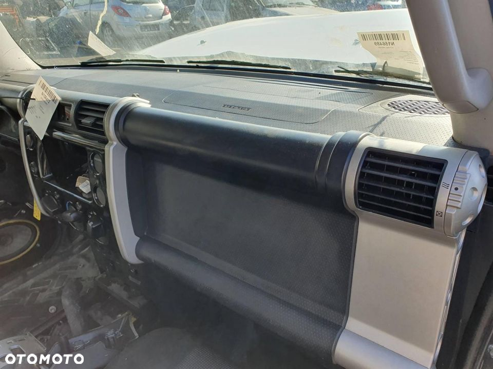 DESKA KOKPIT TOYOTA FJ CRUISER AIRBAG PASY - 3
