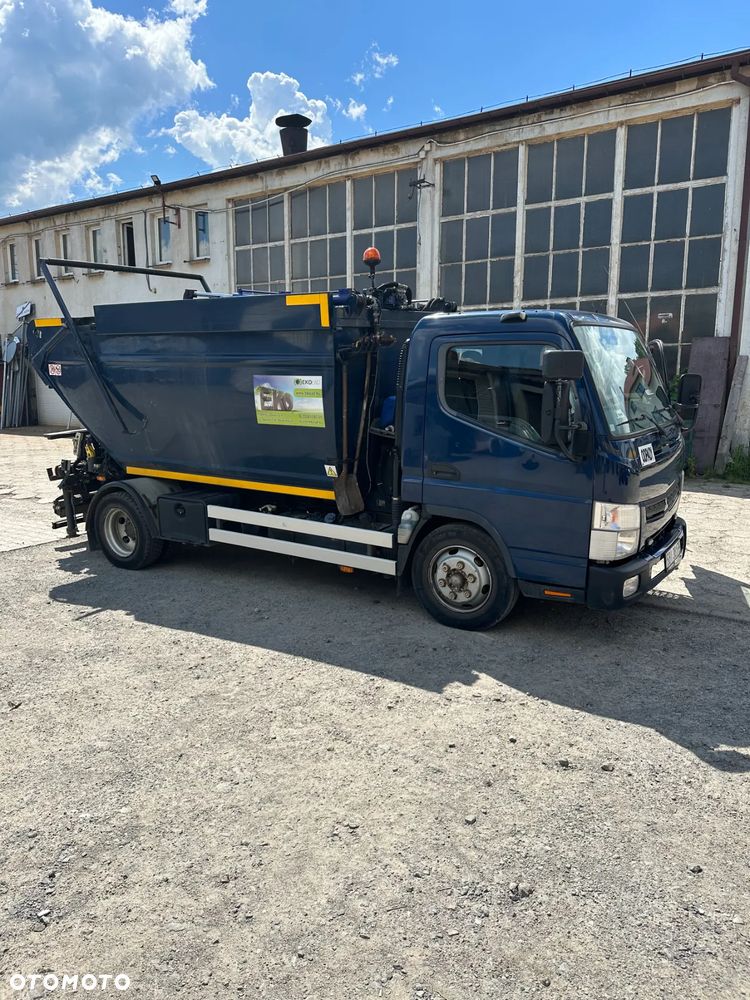 Mitsubishi CANTER - 1