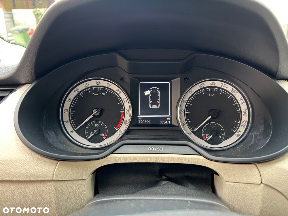 Skoda Octavia 2.0 TDI Style DSG - 25