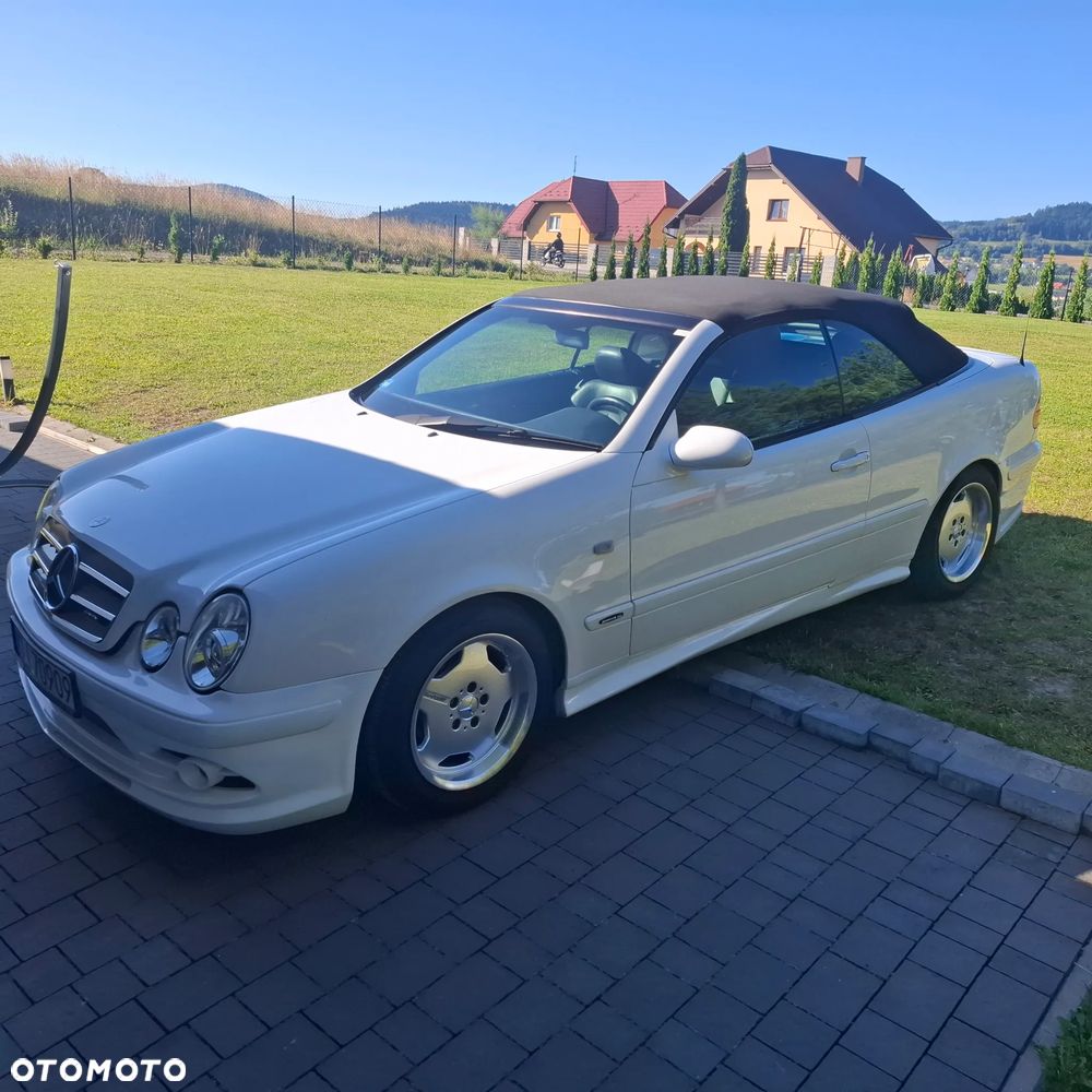 Mercedes-Benz CLK - 15