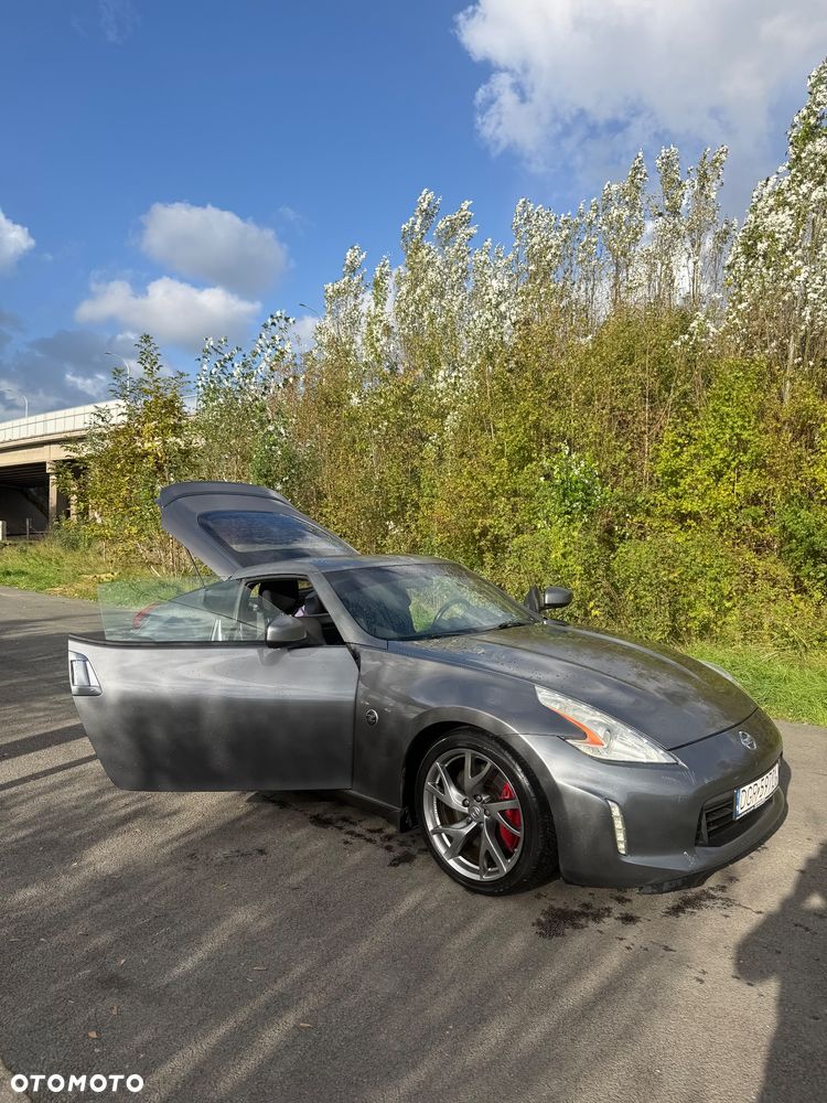Nissan 370 Z - 8