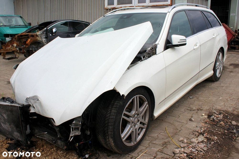 Mercedes E-klasa E350 W212 3.0CDI Kombi 4MATIC (MASKA, ZDERZAK, LAMPA, BŁOTNIK, DRZWI, SZYBA, FOTEL) - 6