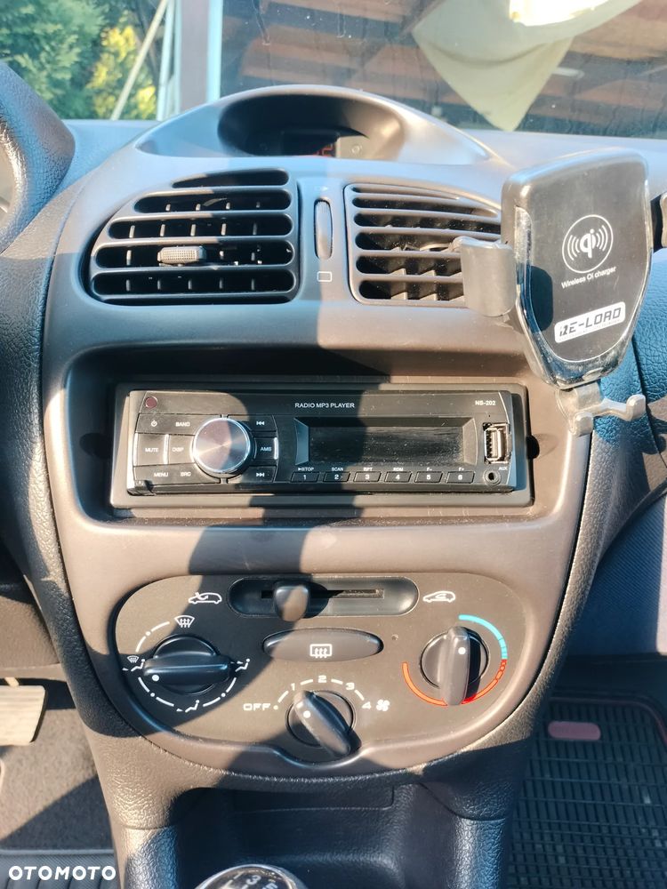 Peugeot 206 - 7