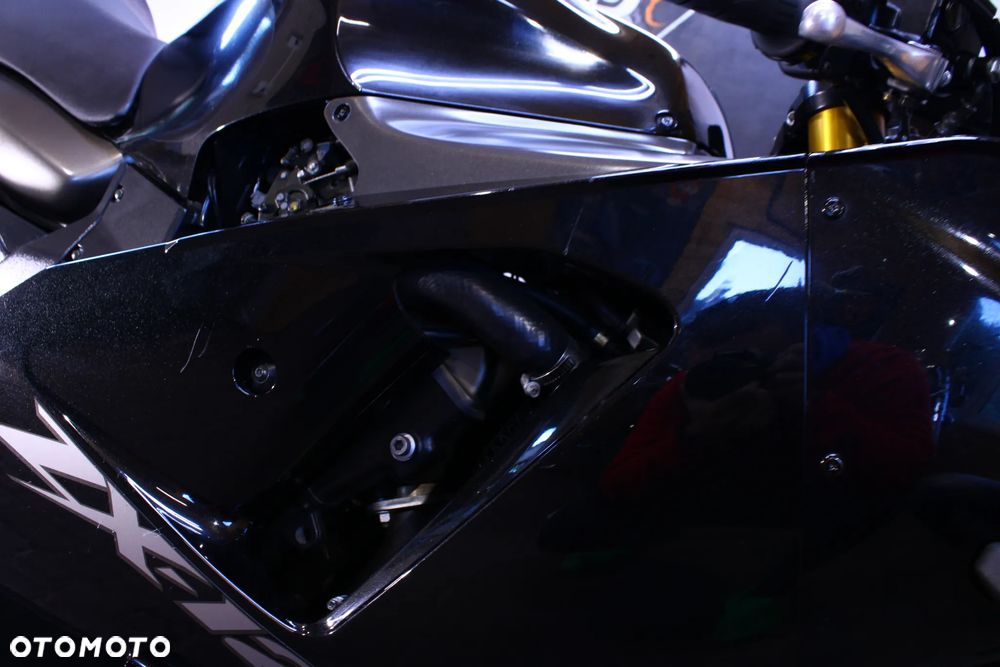 Kawasaki ZX - 11