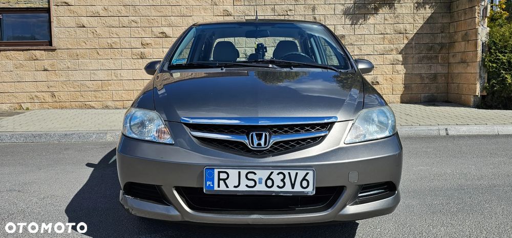 Honda City 1.4 Sport - 11