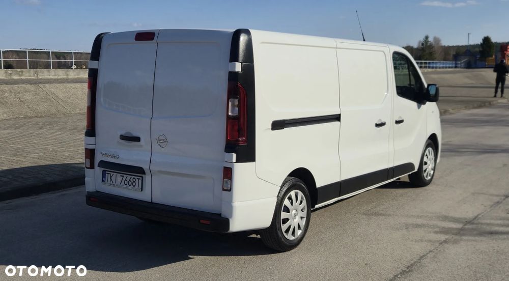 Opel Vivaro - 11