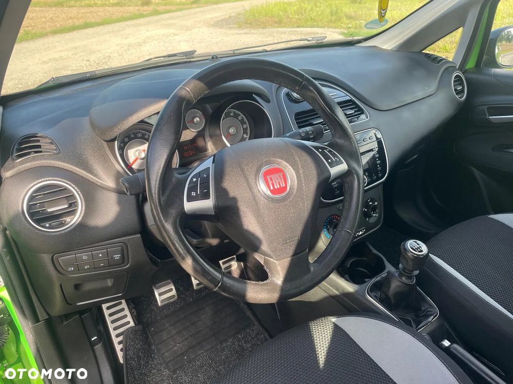 Fiat Punto 2012 - 16