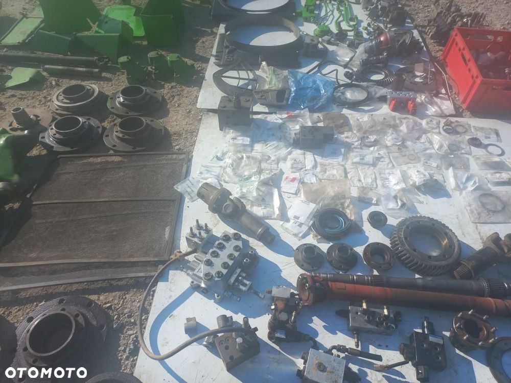 Części MERLO siłownik hydrauliczny,zamek siłowy, 08350803043501A, 28,7 Blok zaworowy, 26,6 ,układ planetarny32,12 pochwa mostu 045568 ,041870,045367,097686,042440,wkład mostu 024849,P36.10,dyferencjau,nagrzewnica,klimatyzator,053121,107714,13 atak,spoiler,klamka,rozdzielacz sterujący 4011840, 057347,chłodnica kuler,oleju,krzyżak,półoś,piasta,cewka,zawór,nadmuch,wentylator manitou,joystick,płyta sterująca, - 18