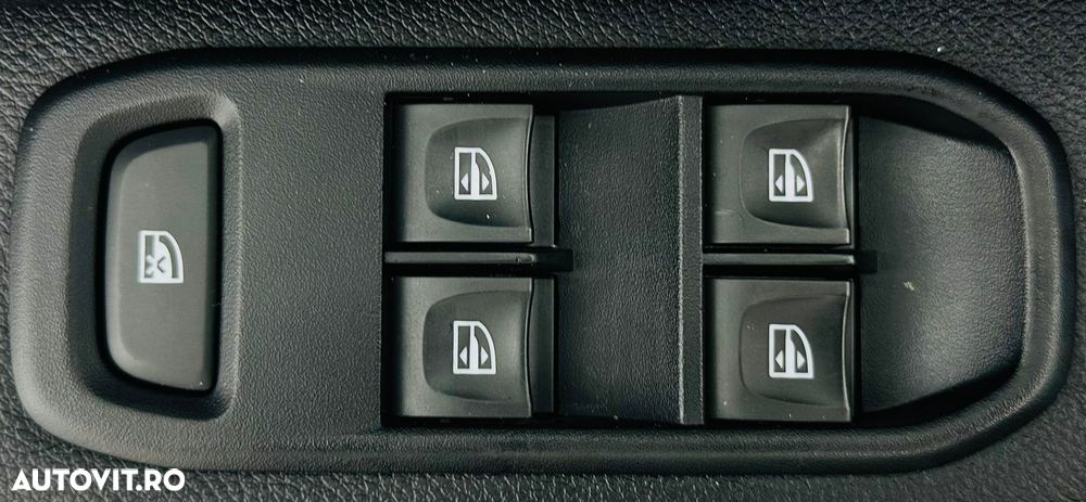 Dacia Duster SCe 115 4WD Prestige - 11