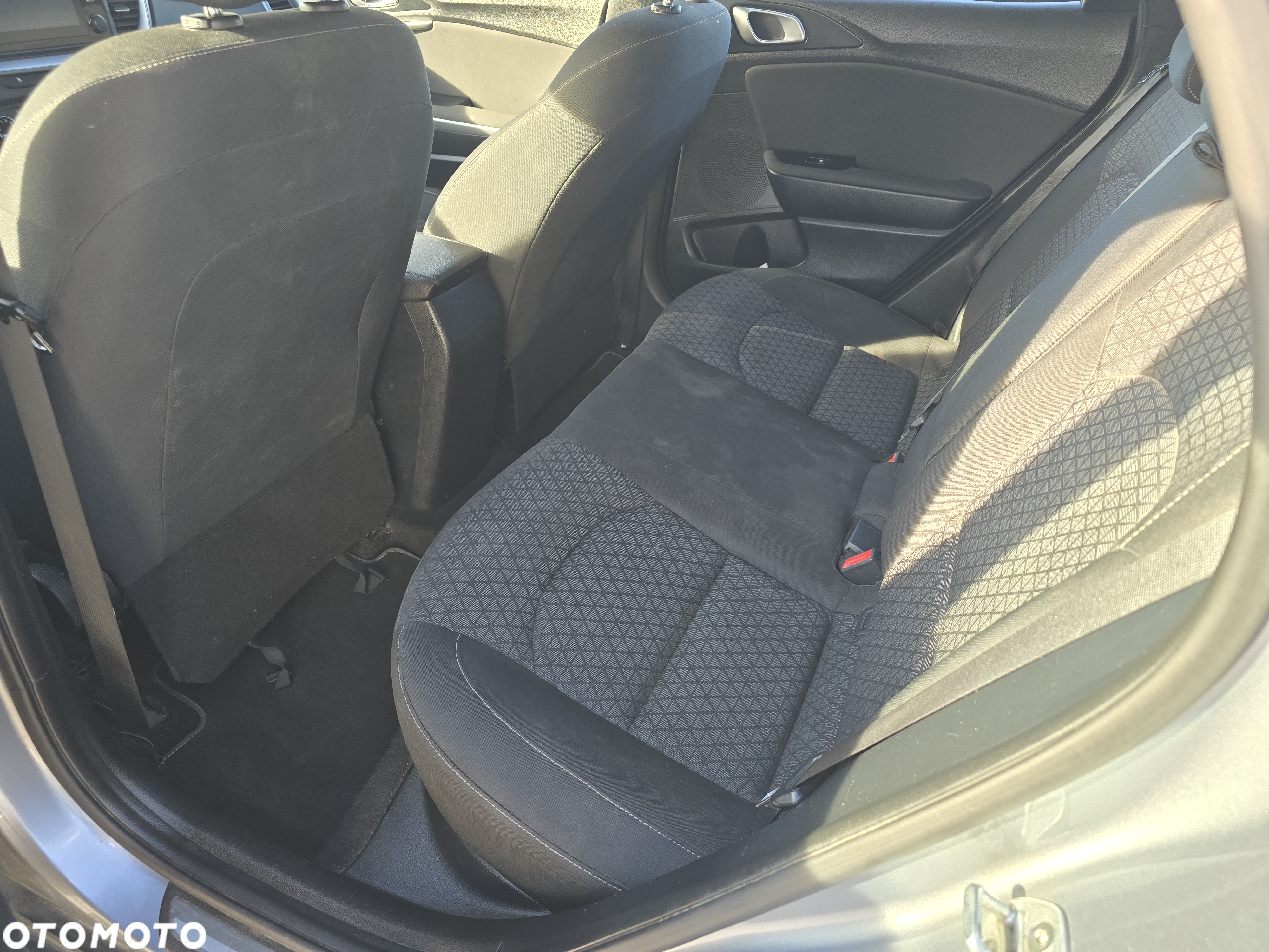 Kia XCeed 1.0 T-GDI L Business Line - 18