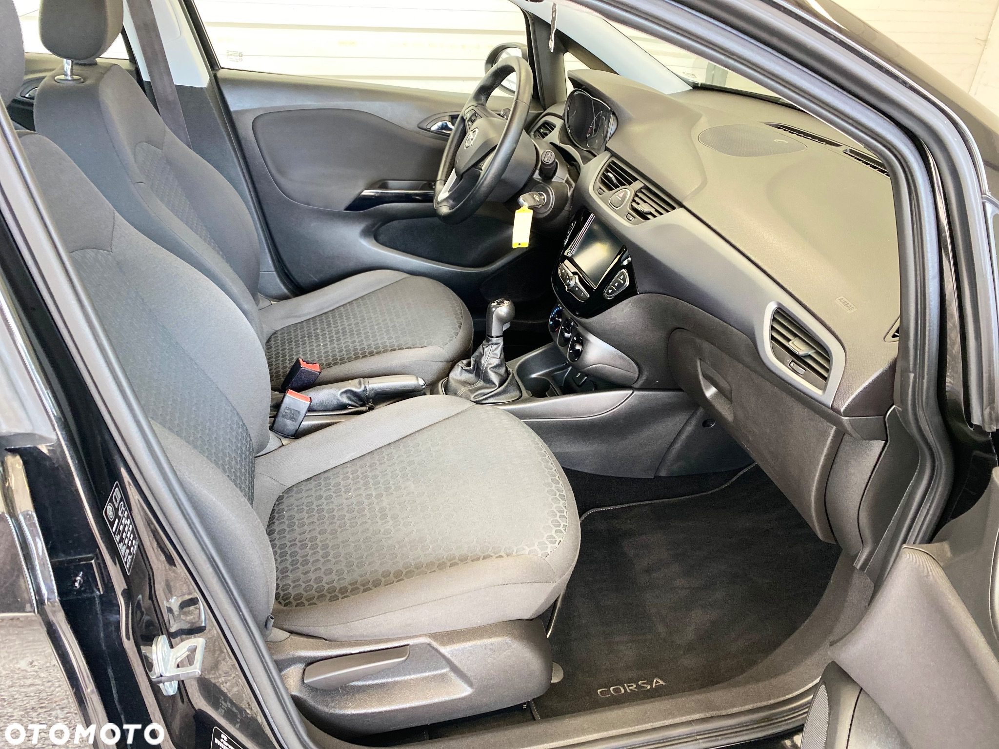 Opel Corsa 1.2 Essentia - 12