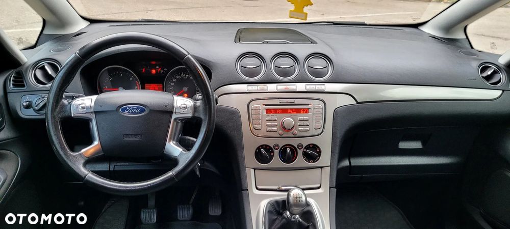 Ford S-Max - 6