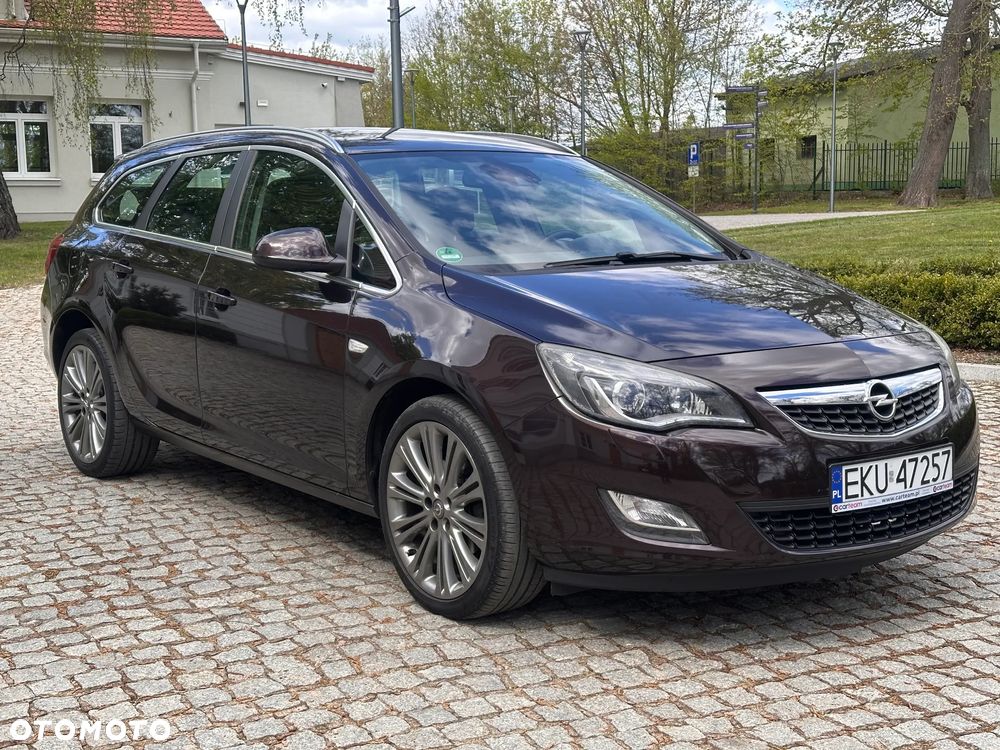 Opel Astra 2.0 CDTI Exklusiv - 6