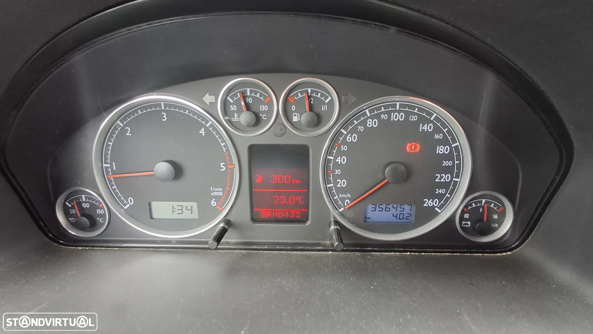 VW Sharan 1.9 TDi Highline Tip - 8